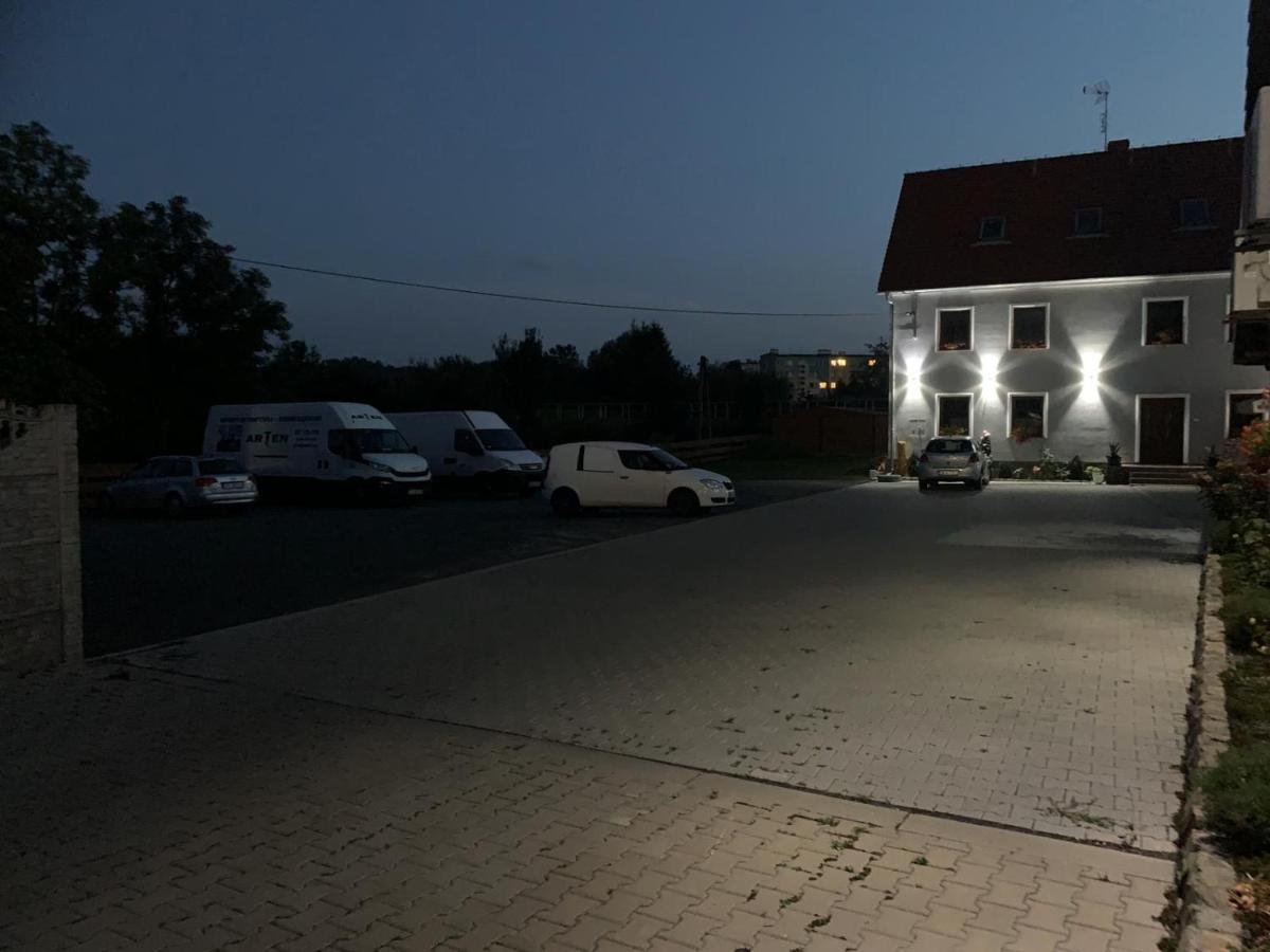 Zajazd Zacheta Kamienna Gora Exteriör bild