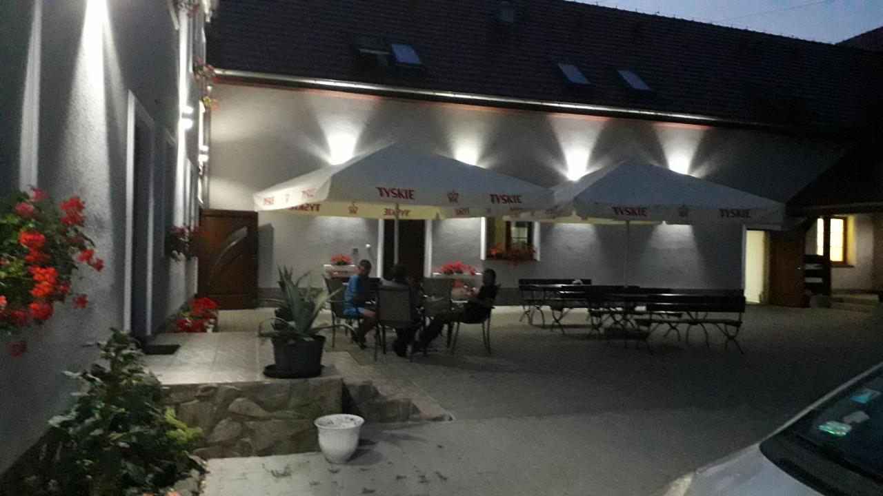 Zajazd Zacheta Kamienna Gora Exteriör bild