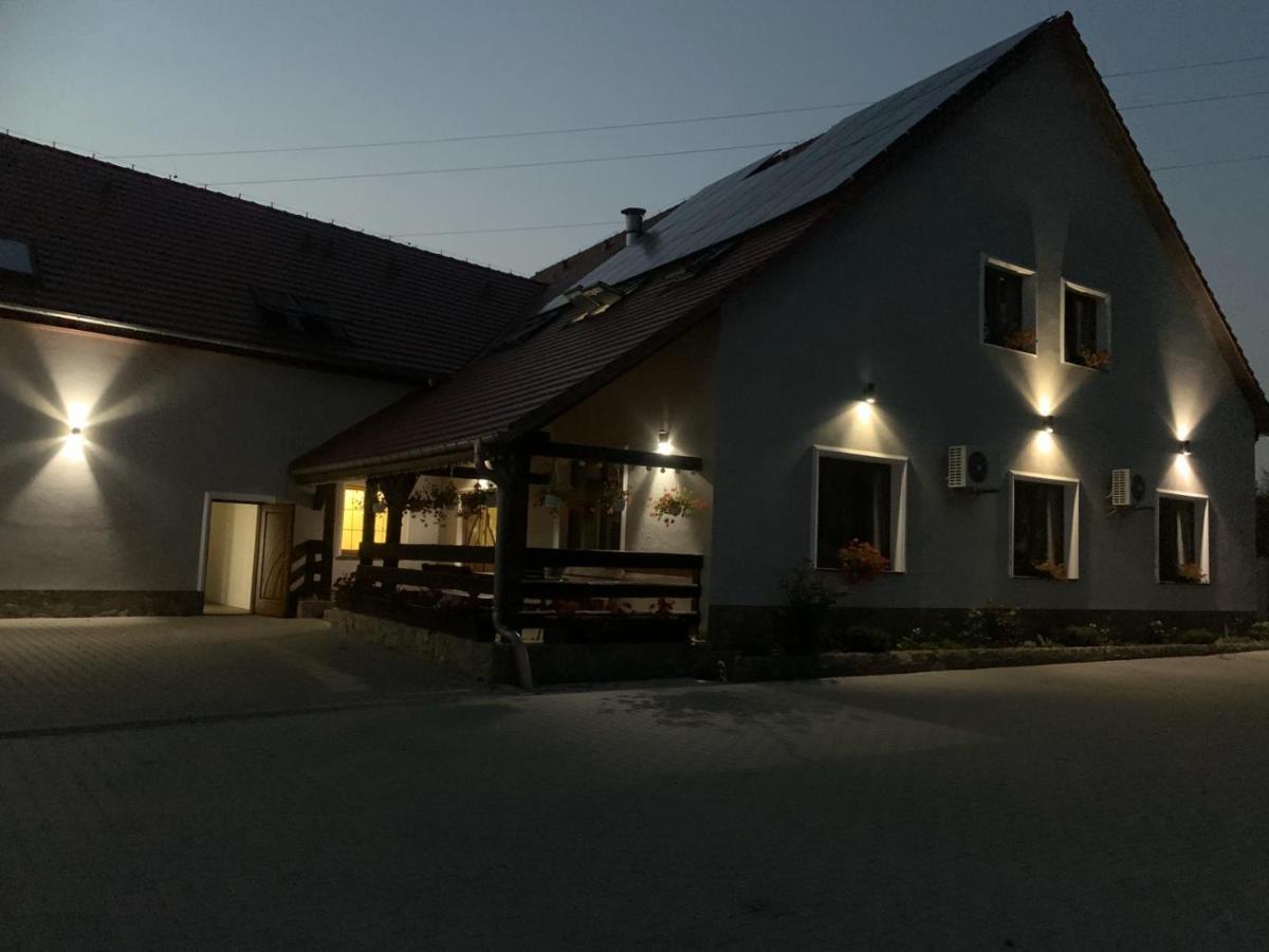 Zajazd Zacheta Kamienna Gora Exteriör bild
