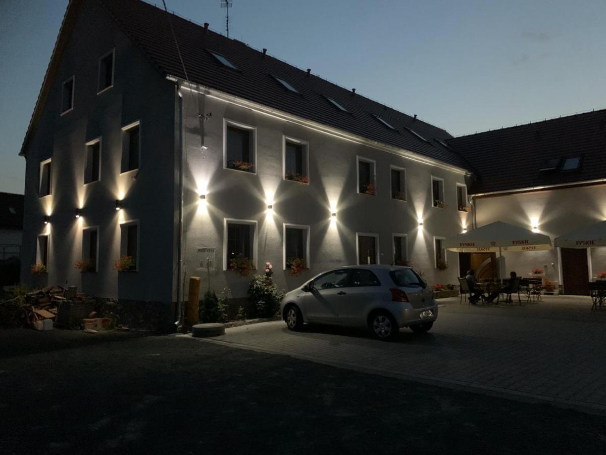 Zajazd Zacheta Kamienna Gora Exteriör bild